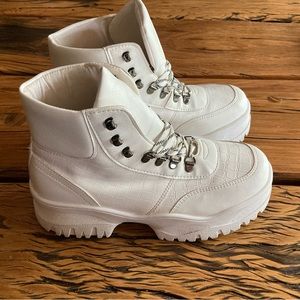 ASOS Woman’s White Lace Up Chunky Boots - EU39/US 8